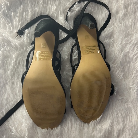 Steve Madden cross ankle heels - Picture 3 of 5